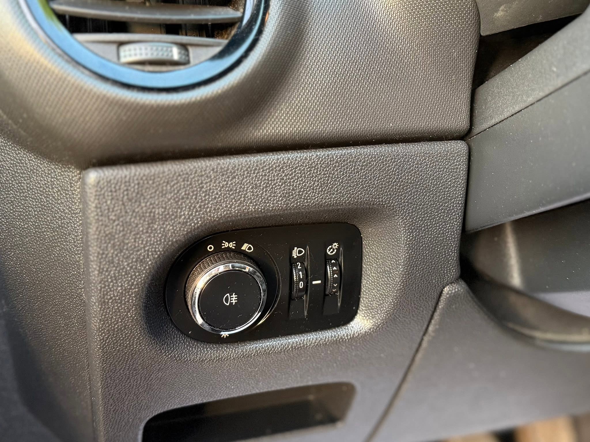 Слика 14 од OPEL CORSA