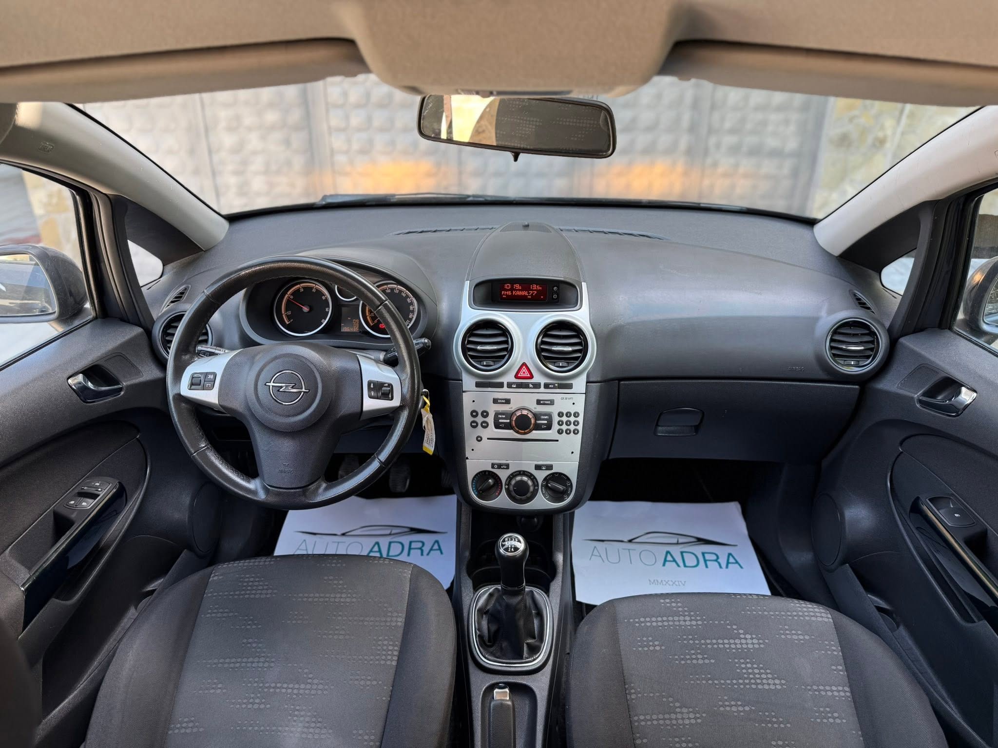 Слика 11 од Opel Corsa