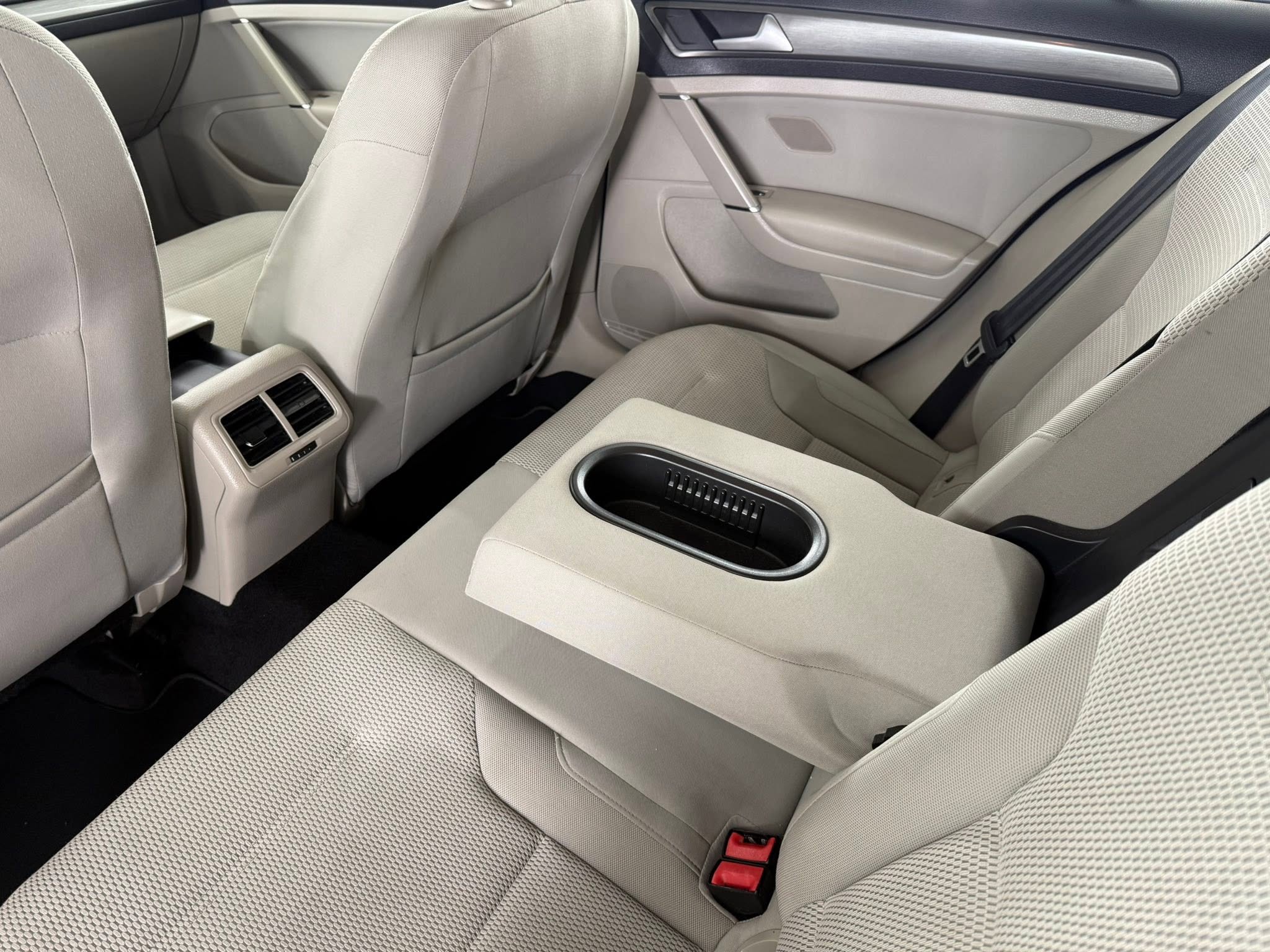 Слика 9 од VOLKSWAGEN GOLF 7