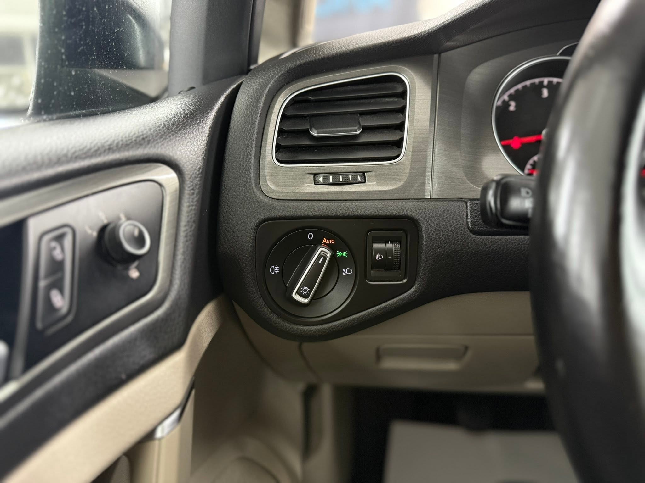 Слика 10 од VOLKSWAGEN GOLF 7